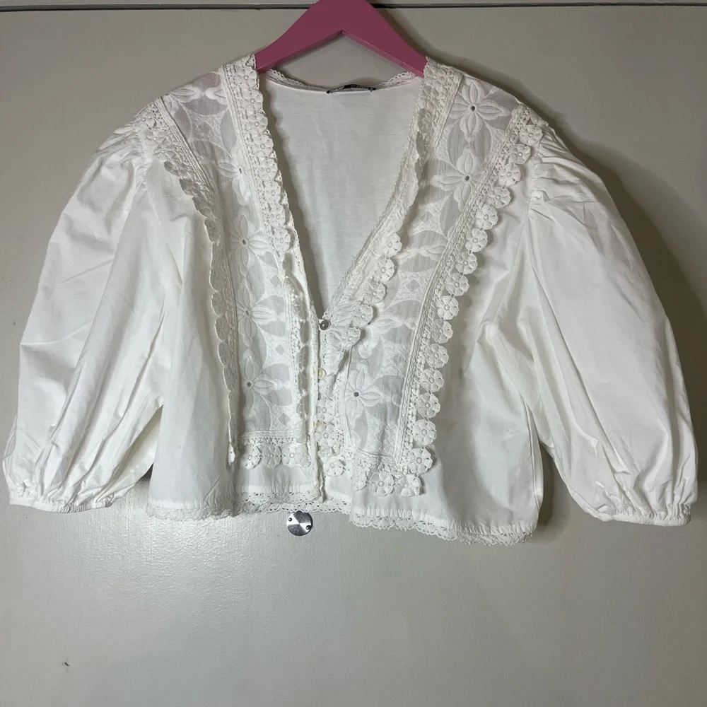 Zara medium bundle green collared sweater white cotton eyelet top ivory Blouse - Picture 7 of 16